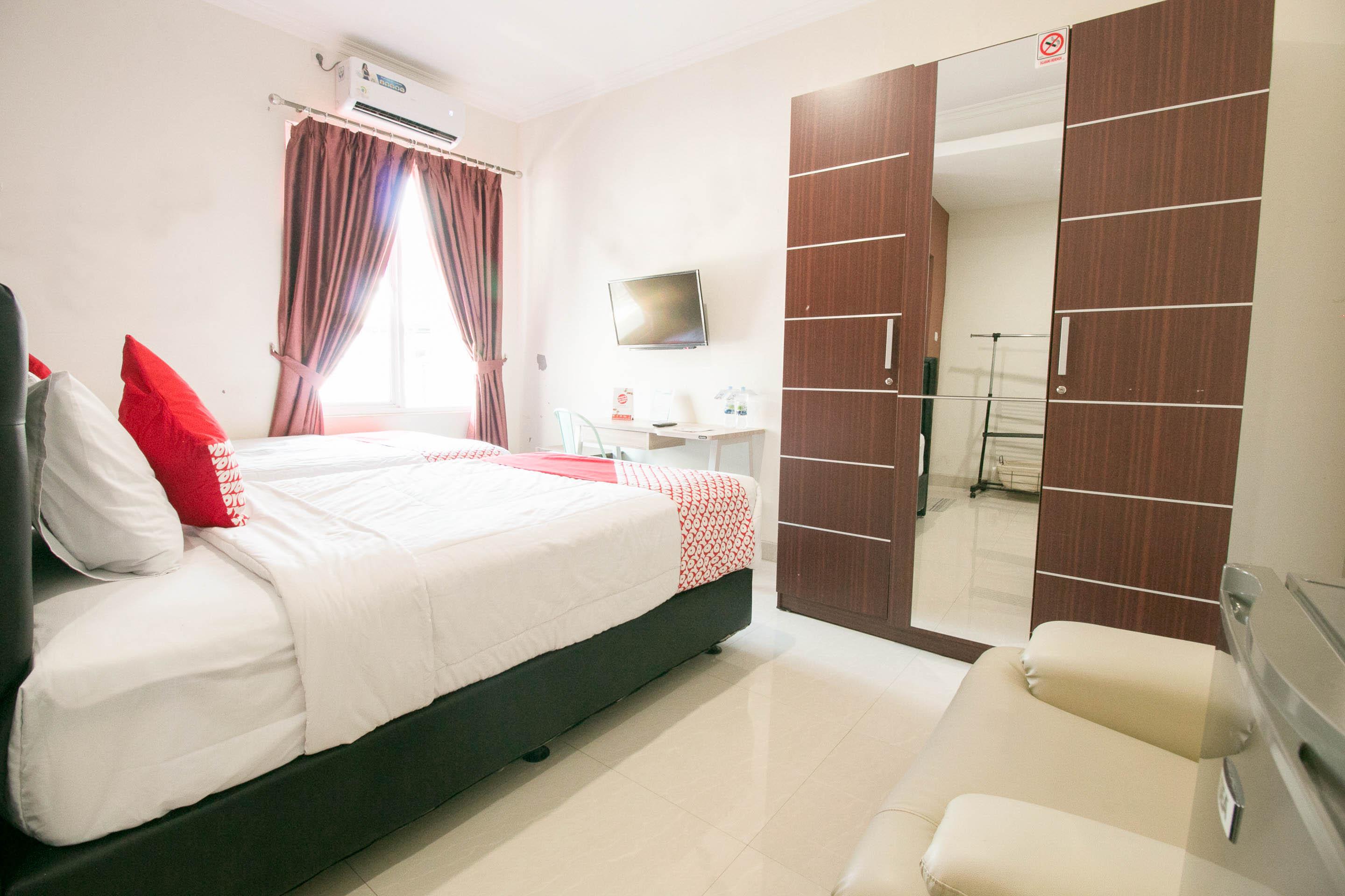 Oyo 1975 Bale Ikite Hotel Makassar Buitenkant foto